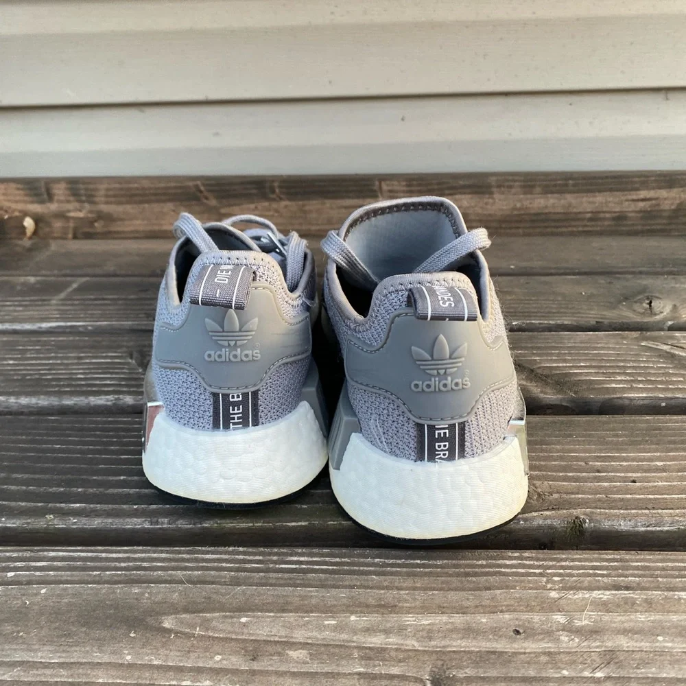 Adidas NMD R1 - Picture 2 of 5